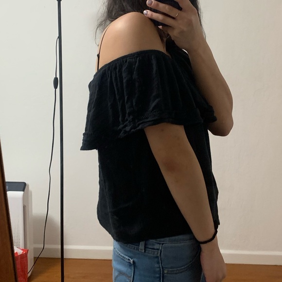 Hollister Co. off the shoulder navy blue top - Picture 3 of 6